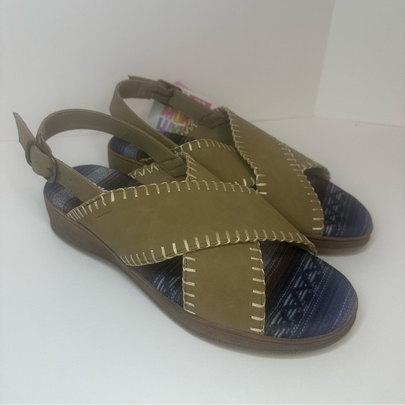 MUK LUKS City Highrise Women’s Taupe Platform Sandals Size 10 - Picture 7 of 8